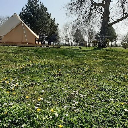 Tente Bell Au Camping Hautoreille Bannes  Exteriér fotografie