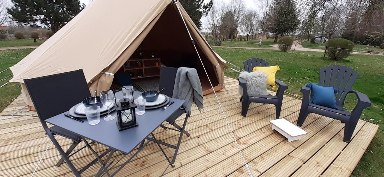Tente Bell Au Camping Hautoreille Bannes  Exteriér fotografie